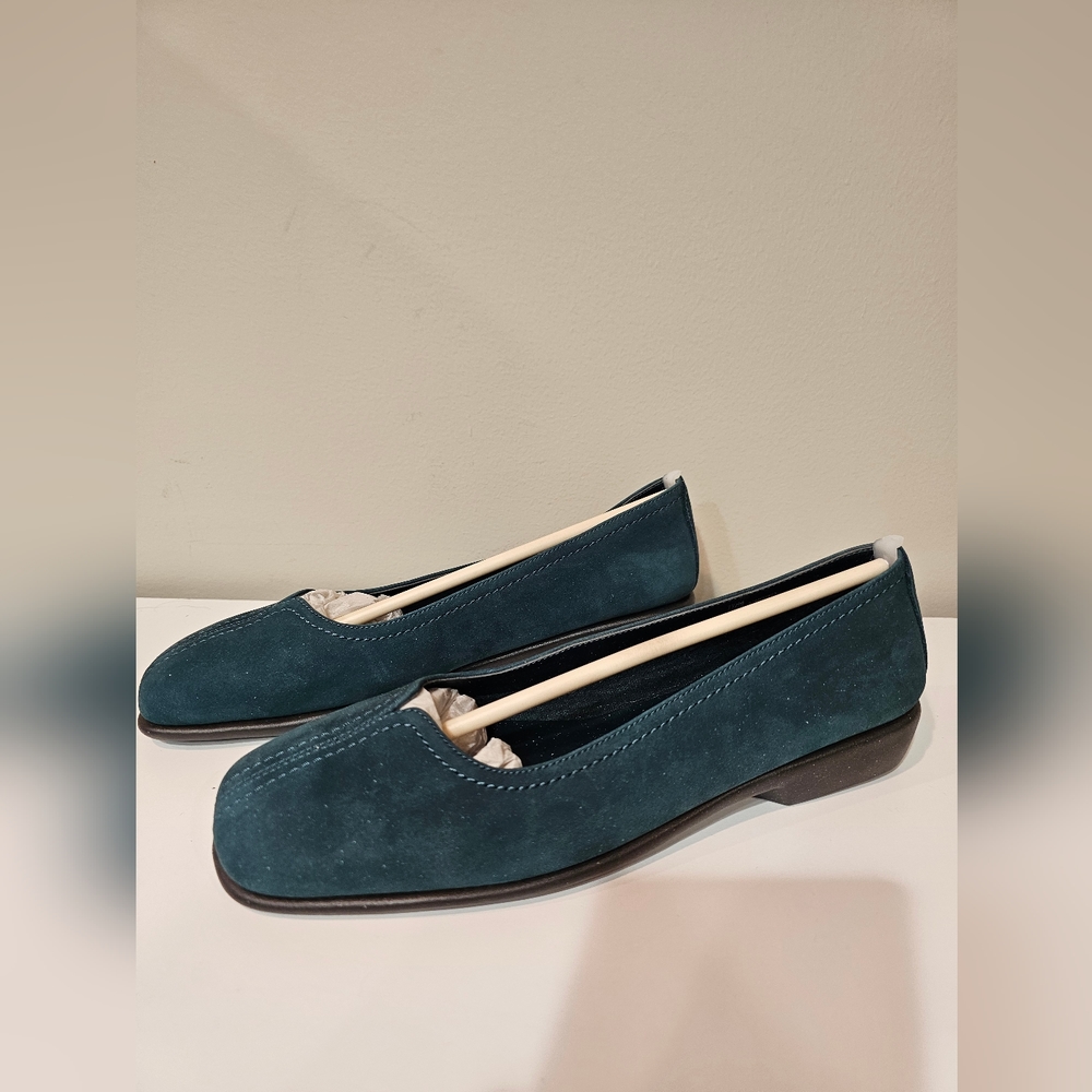 Women's Coldwater creek teal slip on shoes 7.5m New